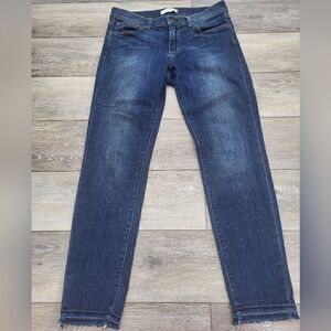 Principle denim size 28 / 6 style Honor rough hem cropped skinny jeans